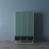 Шкаф для раздевалок односекционный со скамейкой 666